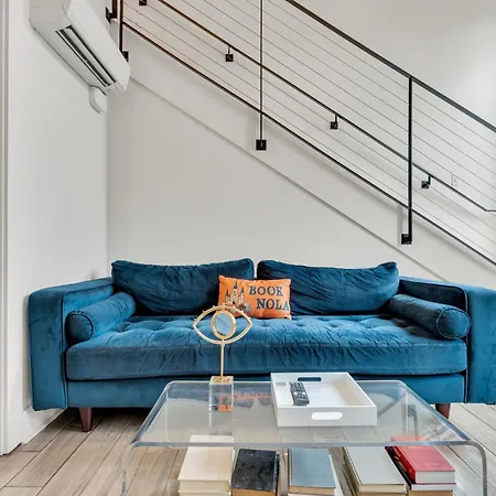 2 Bedroom Loft In The French Quarter, Free Parking!